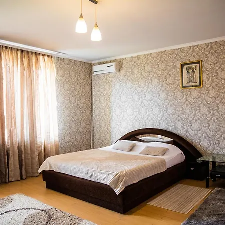 Like Center Apartment
